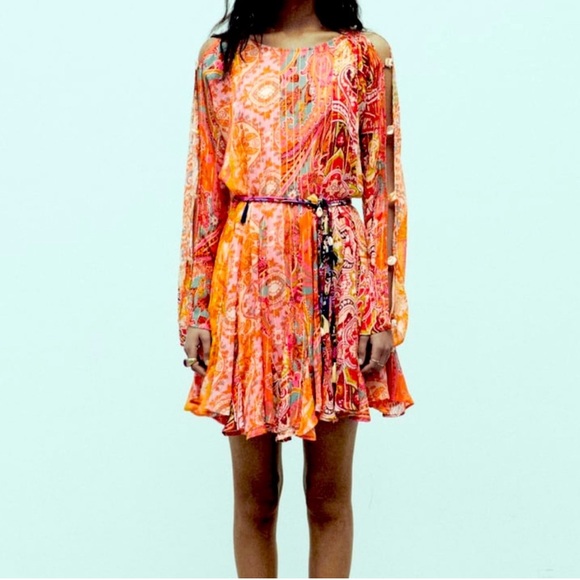 Zara Dresses & Skirts - Zara Printed Short Dress Size S